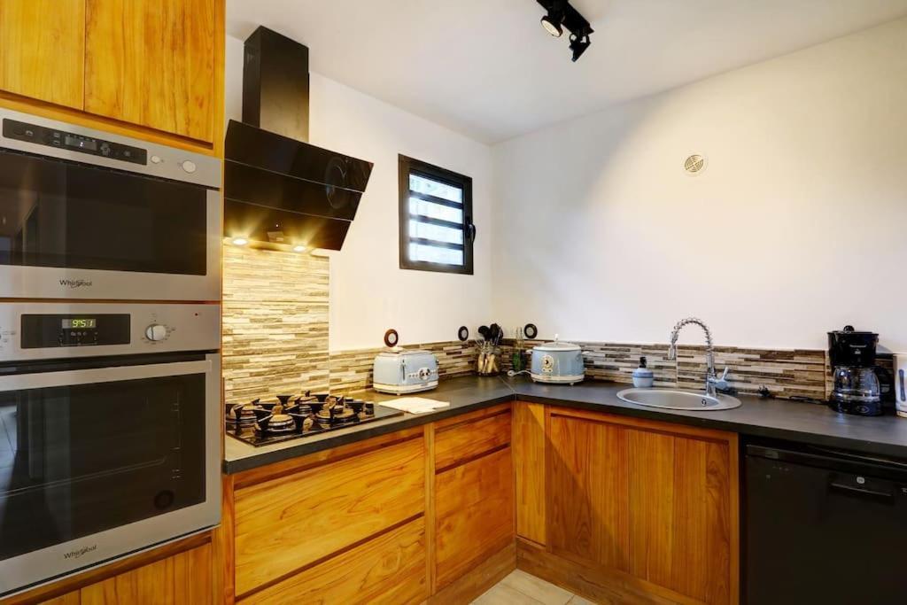 Villa 3 Etoiles Avec Piscine Chauffee Saint Pierre - Dodoterla エクステリア 写真